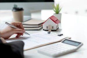 firmar un préstamo de propiedad de vivienda